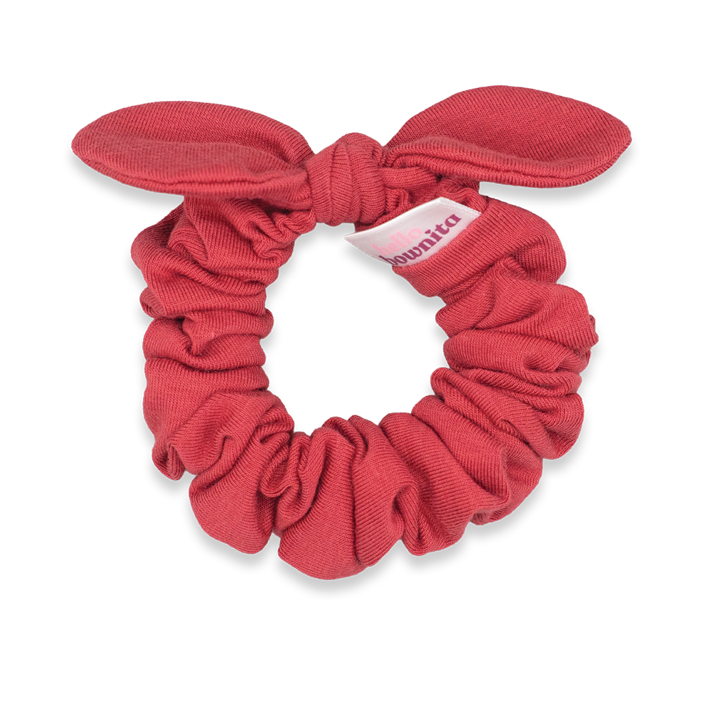 Bright Raspberry Scrunchie | Everyday Collection