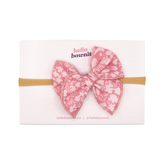 Pink Field Bow | April Collection